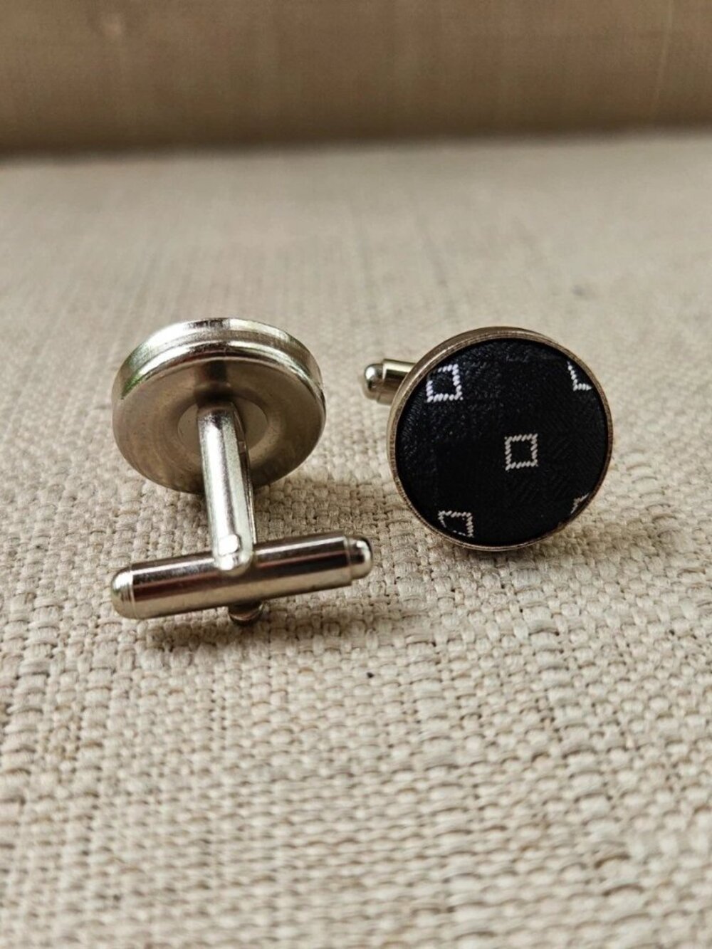 Black Cufflinks with White Diamond Pattern Men Fashion Jewelry Cuff Links New - Picture 2 of 7